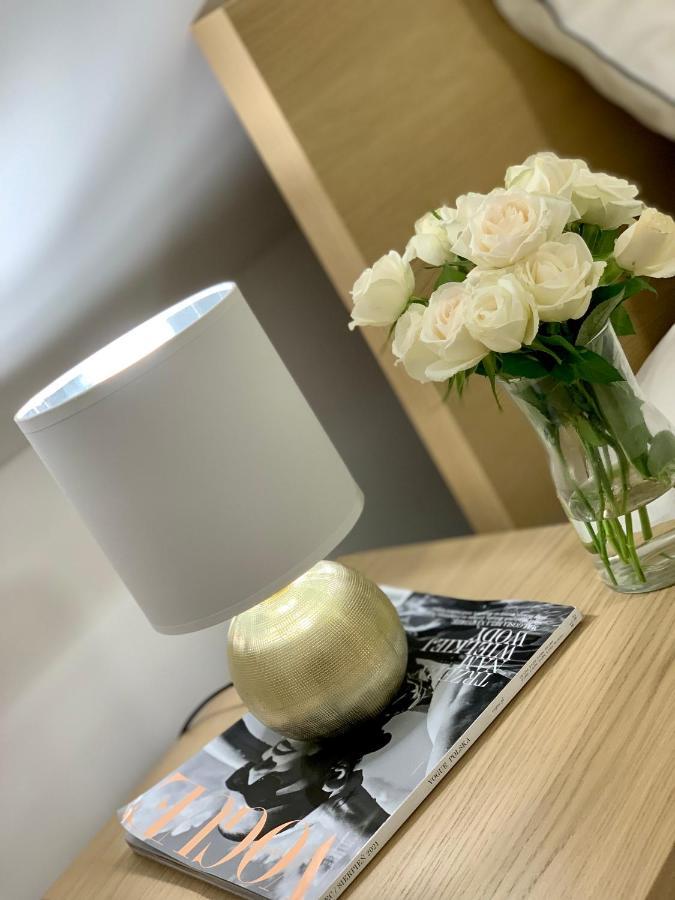 Apartament W Centrum Miasta Z Darmowym Parkingiem Dla Dwojga -Apartamenty Pod Zlotym Lwem Klodzko Bagian luar foto